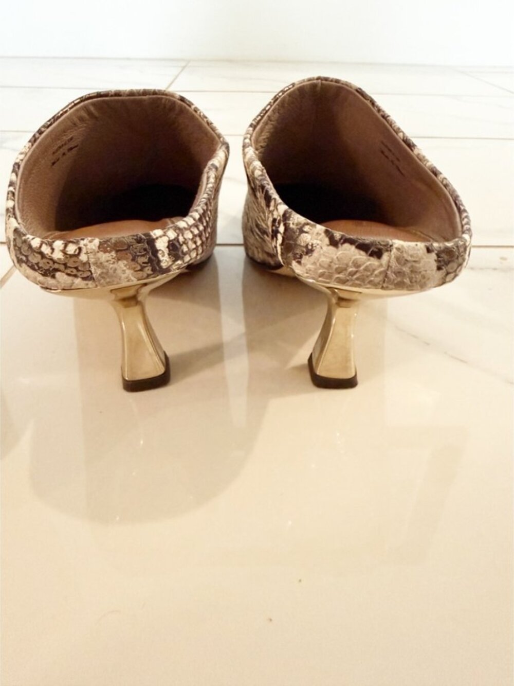 Donald Pliner Buena Mid Heel Slip on Mules Size 6.5 Python Snake Leather - Picture 8 of 11
